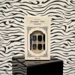 5️⃣Press On Nails Set | Zebra Design Or 5/25